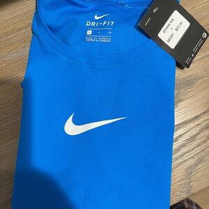 Nike Dri-FIT Shirt in Bright Blue